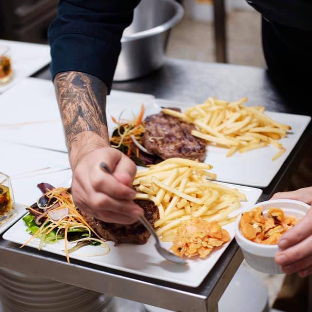 Le restaurant - Le robinson - Ota - Restaurant Porto Ota